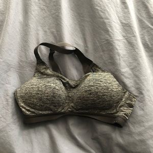 EUC Victoria’s Secret Sport bra
